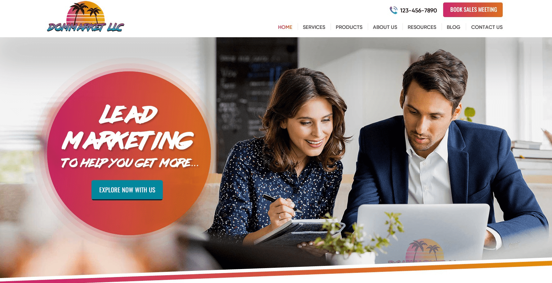 Design de site web color&eacute; et bas&eacute; principalement sur une photo